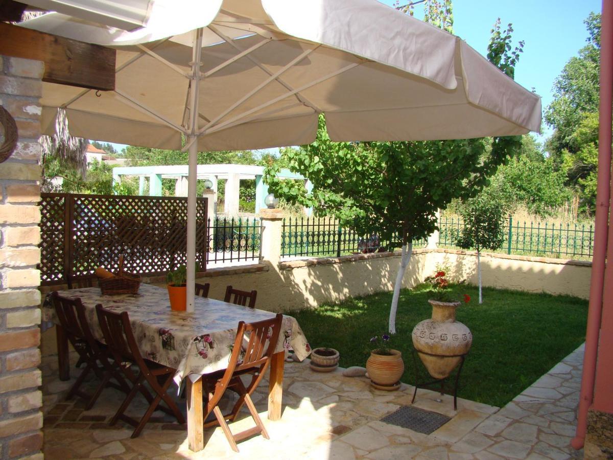Iliachtida Apartment Alepou Exterior foto